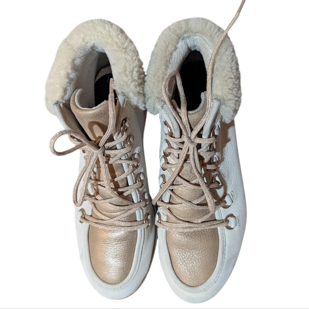 Sorel Harlow Winter Boots Metalic Rose Gold And Leather size 7 Waterproof